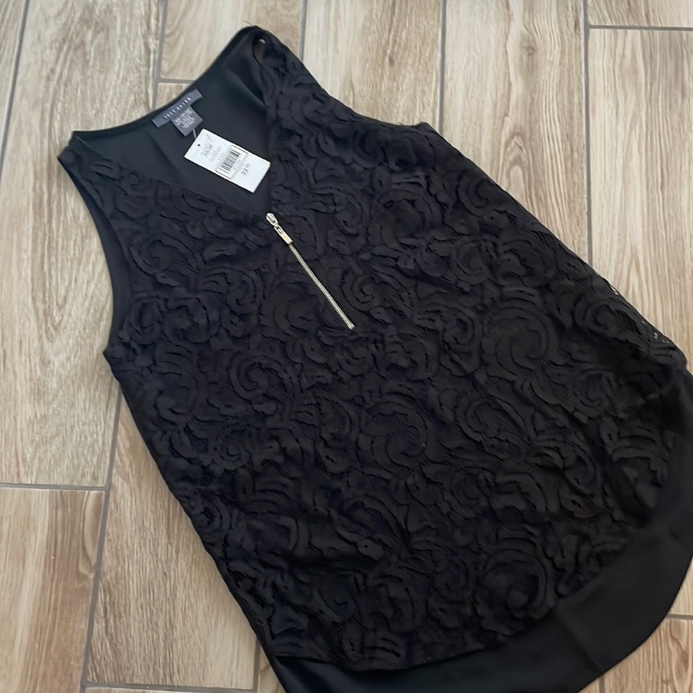 NWT black Lace Tank